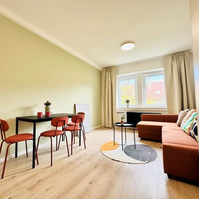 Vermietung einer geräumigen 3-Zimmer-Wohnung, 56 m², Stadtteil Staré Mesto, Bratislava, Slowakei